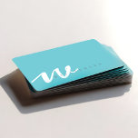 Moderne, schone en geavanceerde minimalistische mo visitekaartje<br><div class="desc">Slank, modern, minimalistisch visitekaartje. Het ontwerp van het visitekaartje is zeer eenvoudig en schoon. Het eenvoudige monogram initiaal in een doopvont van het borstelmanuscript creëer een zeer schoon en verfijnd ontwerp. De omgekeerde kant kenmerkt het zelfde monogram initiaal in de stijl van het borstelmanuscript samen met de contactinformatie die in...</div>