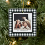 Moderne schrijfmachine | Twee foto's op Black Ging Keramisch Ornament<br><div class="desc">Dit eenvoudige en stijlvolle plaatje is voorzien van een naam, een jaar of een andere persoonlijke uitdrukking in de tekst van de schrijfmachine, met twee van uw favoriete persoonlijke foto's. De achtergrond is versierd met een zwart gingham-patroon. Je kunt de tekst gemakkelijk wijzigen om hem speciaal te maken voor een...</div>