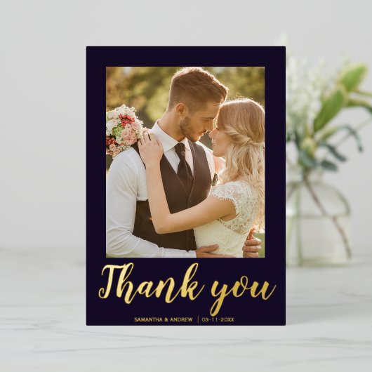Moderne script 2 foto trouw dankkaart folie uitnodiging (Staand Voorkant)