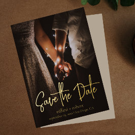 Moderne script aangepaste foto save the date echte folie uitnodiging