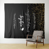 Moderne Script Afstudeerfeest Achtergrond | Geslaa Wandkleed (In Situ (horizontaal))