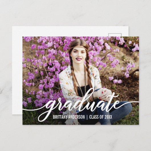 Moderne Script Afstudeerfoto Aankondiging Wt (Voorkant / Achterkant)
