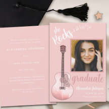 Moderne Script Afstudeerfoto Roze Gitaar