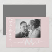 Moderne Script Bedankt Bruidspaarfoto Roze Kaart (Voorkant / Achterkant)