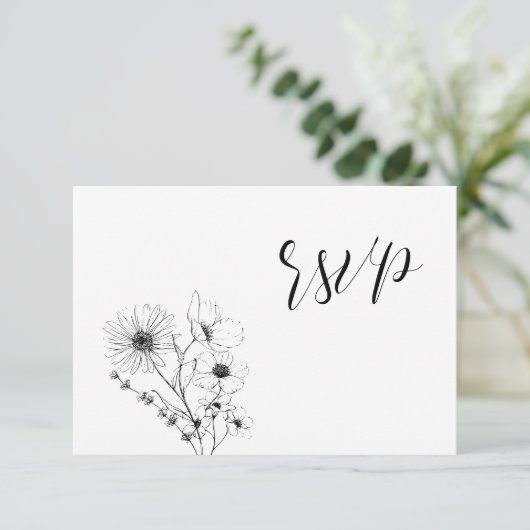 Moderne Script Black White Floral No Menu RSVP-kaa (Staand voorkant)