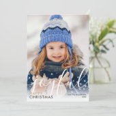 Moderne script blij met Happy Kerstfoto Chic Feestdagenkaart (Staand voorkant)