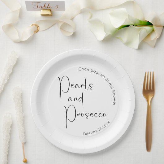 Moderne Script Bruiloftsborrel Parels en Prosecco Papieren Bordje (Huwelijk)
