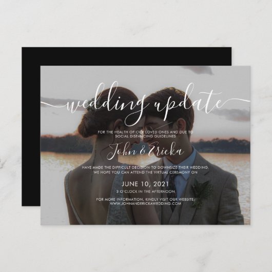 Moderne Script Calligrafie Foto Huwelijksupdate Uitnodiging Briefkaart (Voorkant / Achterkant)