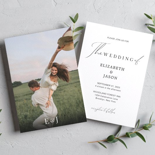 Moderne Script Calligraphy Monogram Photo Wedding Kaart