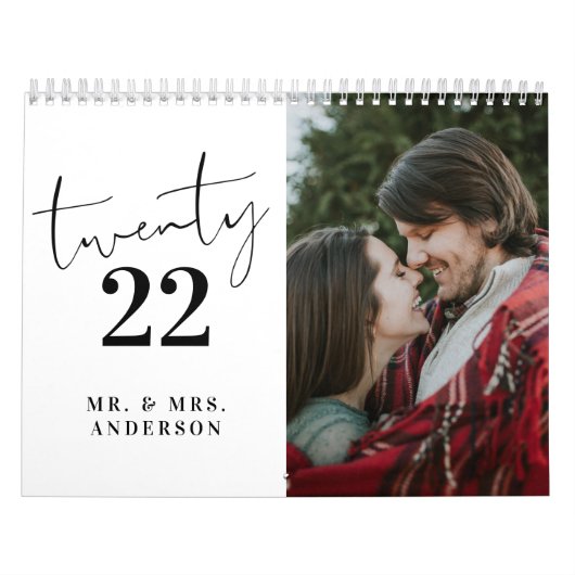Moderne Script Calligraphy Newly Wed Photo Kalender (Hoes)