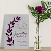 Moderne Script Cassis Paars Leaves op Gray Wedding Kaart