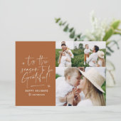 Moderne script dankbaar fotovakantie feestdagenkaart (Staand voorkant)