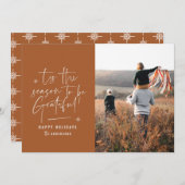 Moderne script dankbaar fotovakantie feestdagenkaart (Voorkant / Achterkant)