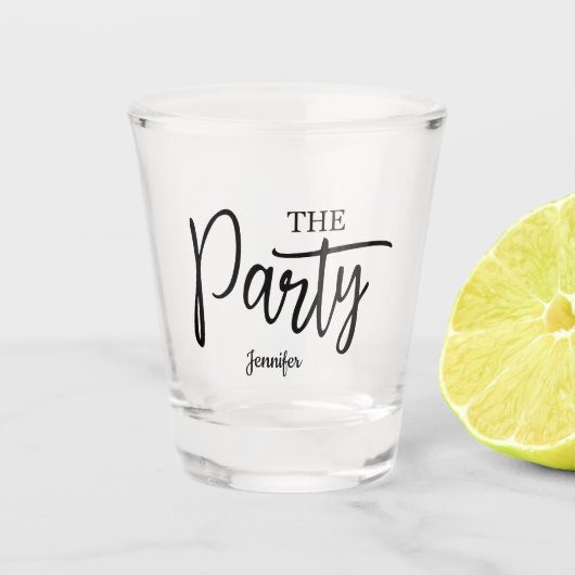 Moderne Script De Party Bachelorette Bruidsmeisje  Shot Glas (Voorkant)