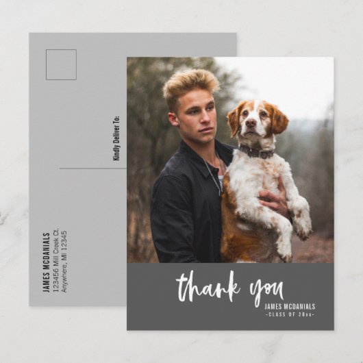 Moderne Script Donkergrijs Foto Afstudeer Bedankt Uitnodiging Briefkaart (Voorkant / Achterkant)