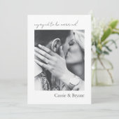 Moderne Script Elegante Minimaal Trouw Engagement Aankondiging (Staand voorkant)