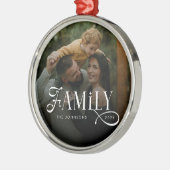 Moderne Script Familie Aangepaste Foto Naam Metalen Ornament (Links)