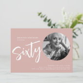 Moderne Script Foto 60e verjaardag Dusty Pink Kaart (Staand voorkant)