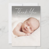 Moderne Script Foto Baby Bedankkaart (Voorkant)