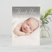 Moderne Script Foto Baby Bedankkaart (Staand voorkant)