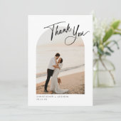 Moderne Script Foto Flat Wedding Dank u kaart (Staand voorkant)