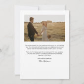 Moderne Script Foto Flat Wedding Dank u kaart (Achterkant)