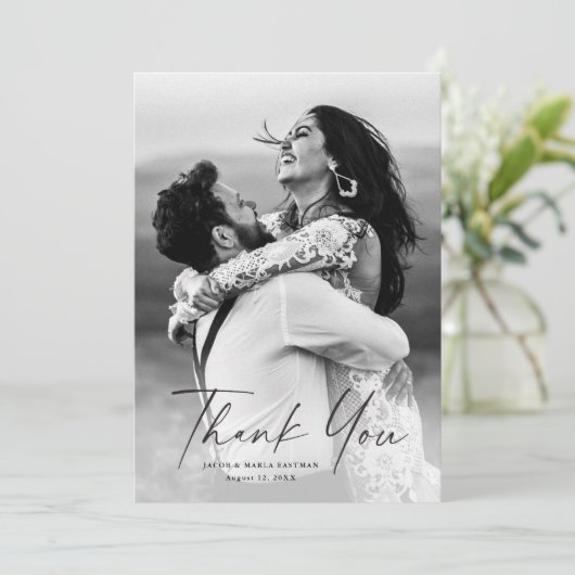 Moderne Script Foto Huwelijk Bedankkaart (Staand voorkant)