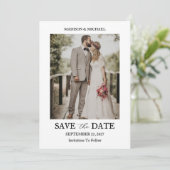 Moderne Script Foto Huwelijk Save The Date Kaart (Staand voorkant)