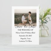 Moderne Script Foto Huwelijk Save The Date Kaart (Staand voorkant)