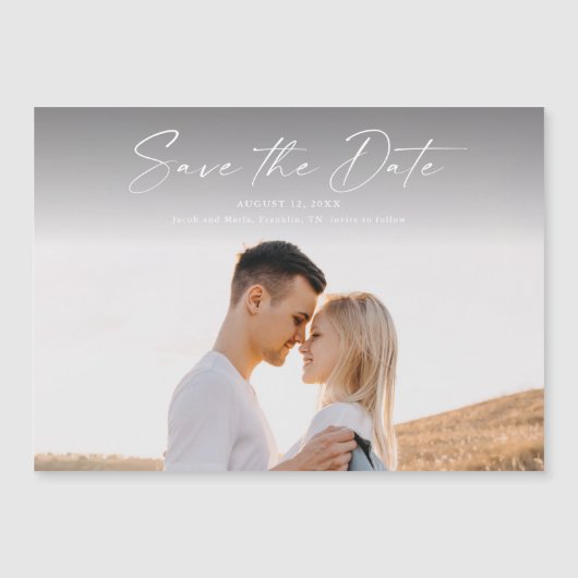 Moderne Script Foto Huwelijk Save The Date Magnetische Uitnodiging (Voorkant)
