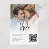 Moderne Script Foto Overlay QR Bruiloft RSVP Kaart (Voorkant)