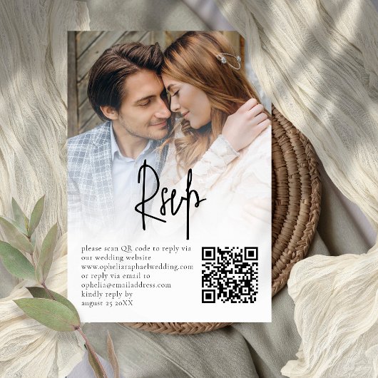 Moderne Script Foto Overlay QR Bruiloft RSVP Kaart
