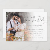 Moderne script foto overlay QR-code bruiloft Save The Date (Voorkant / Achterkant)