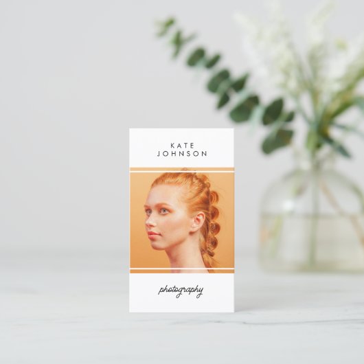 Moderne Script Fotograaf QR Code Social Media Visitekaartje (Staand voorkant)