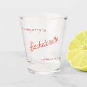 Moderne script gepersonaliseerd vrijgezellenfeest shot glas (Voorkant)