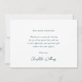 Moderne script groene en witte afstudeerhoed bedankkaart (Achterkant)