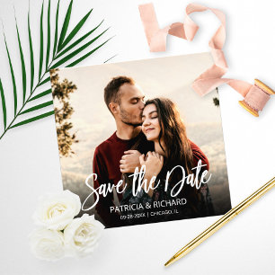 Moderne Script Huwelijksbudget Save The Date Foto Afdruk