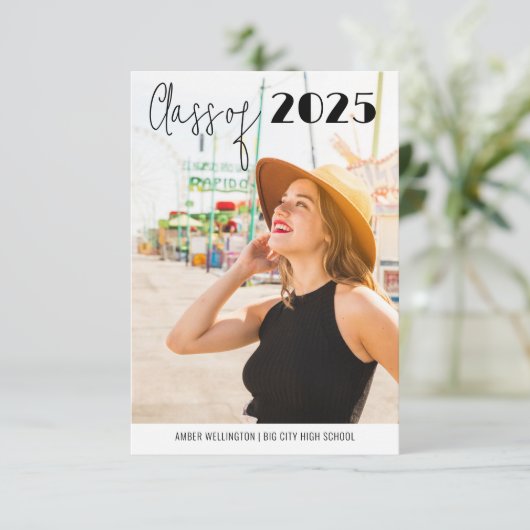 Moderne Script-klasse van Simple Photo Afstuderen Kaart (Staand voorkant)