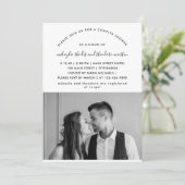 Moderne Script Koppels Douche Foto uitnodiging (Staand voorkant)