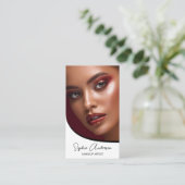 Moderne Script Make-up Artist Custom Photo QR Visitekaartje (Staand voorkant)