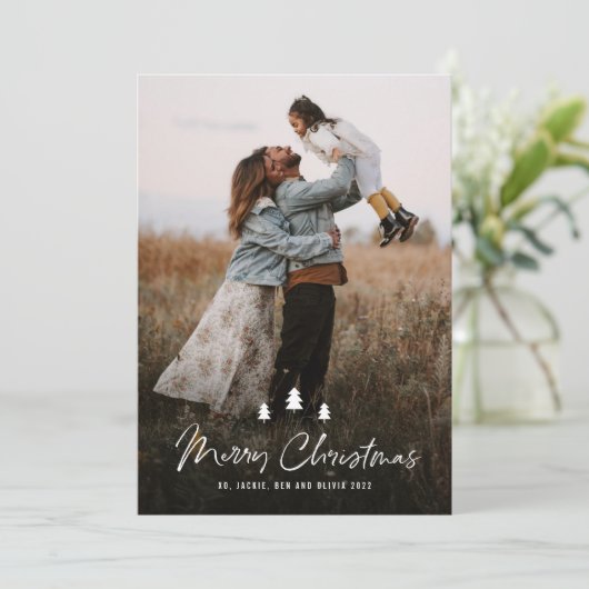Moderne Script Merry-kerstbomen 2 Foto Feestdagenkaart (Staand voorkant)