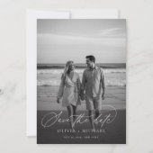 Moderne script minimalistische trouwfoto save the date (Voorkant)