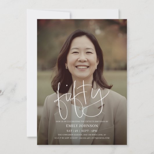 Moderne Script Photo Minimal 50th Birthday Kaart (Voorkant)