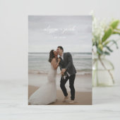 Moderne Script Photo Wedding Elopement Receptie Kaart (Staand voorkant)