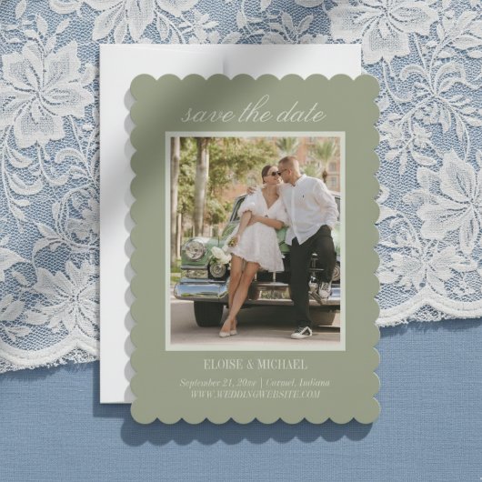 Moderne Script Sage Groene Trouwfoto Save The Date