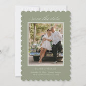 Moderne Script Sage Groene Trouwfoto Save The Date (Voorkant)