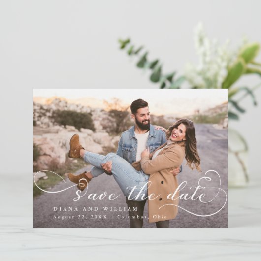 Moderne Script Save the Date Kaart – Aangepaste Fo (Staand voorkant)