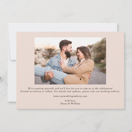 Moderne Script Save the Date Kaart – Aangepaste Fo (Achterkant)