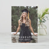 Moderne Script Senior Foto Afstudeerfeest Kaart (Staand voorkant)