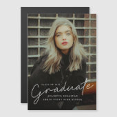 Moderne Script Simpele Foto Afstuderen Magnetische Uitnodiging (Voorkant / Achterkant)